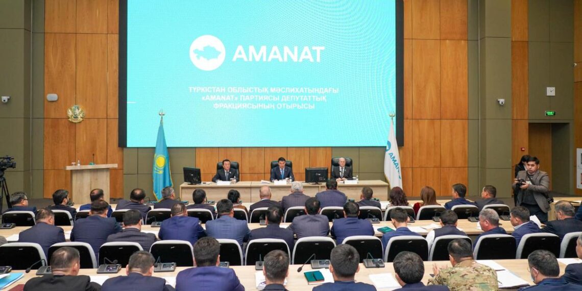 Фракция мәжілісінде Түркістан облысын дамыту бағытындағы жұмыстар сараланды