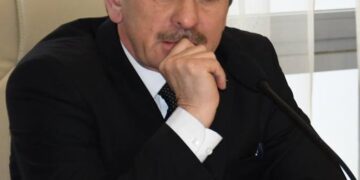 СОҒЫСТЫҢ БІР КҮНІ — ЕСТЕЛІКТЕР
